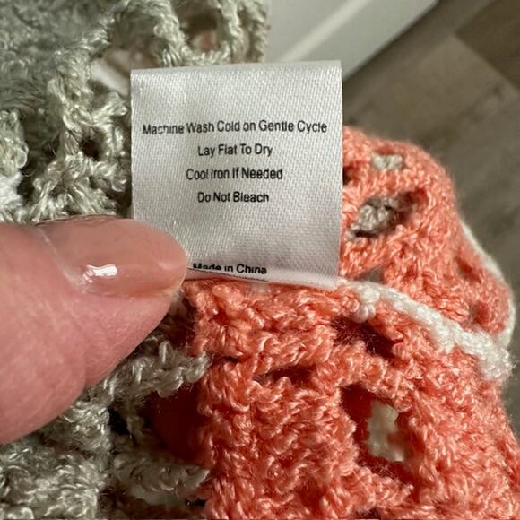 POL Crochet Hooded Boho Cardigan NWOT Size: Small (Oversized) - Picture 9 of 10